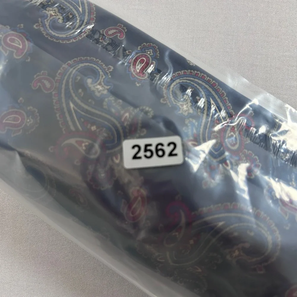 Christian Dior Necktie Mens Navy Blue Paisley 100% Silk Woven Italy Made in USA